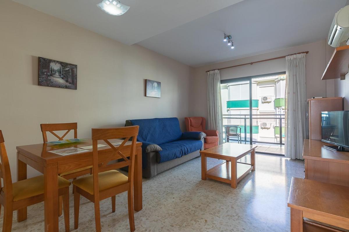 Apartamentos Guerrero Torre Del Mar Exterior photo